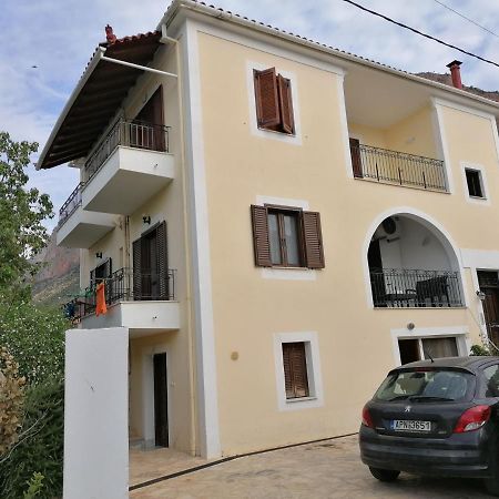 Apartment Theodoros Leonídion Exterior foto