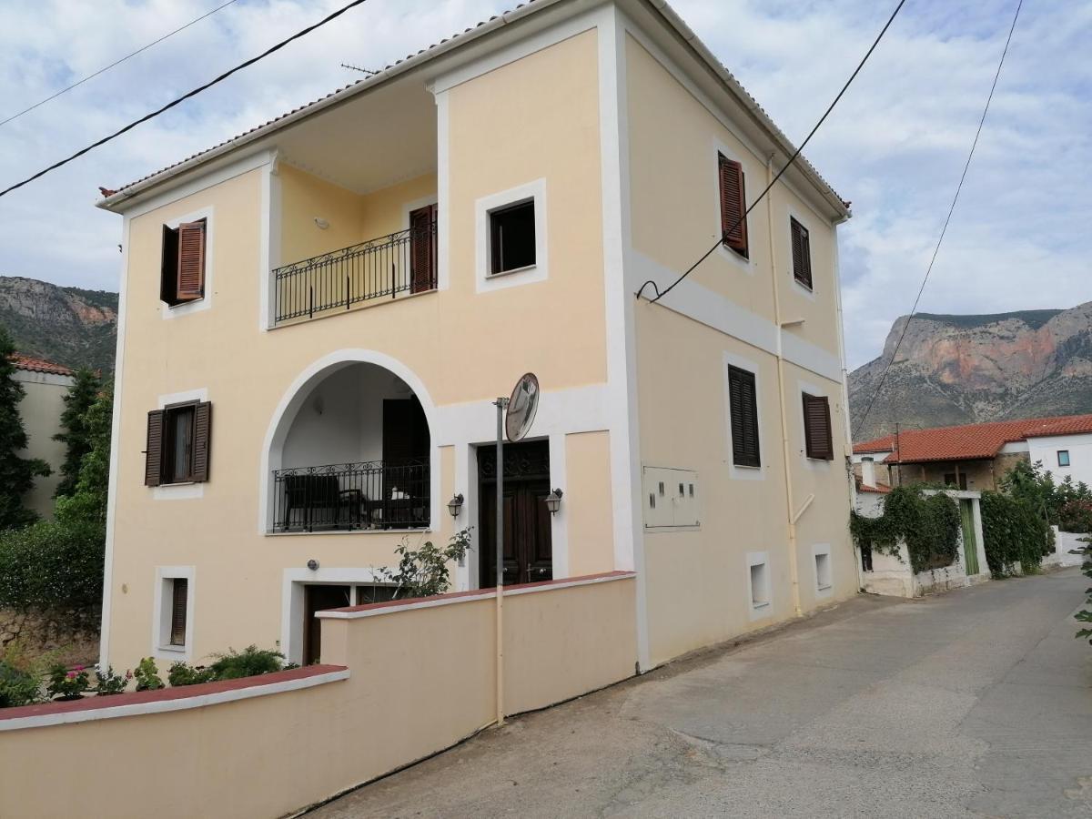 Apartment Theodoros Leonídion Exterior foto